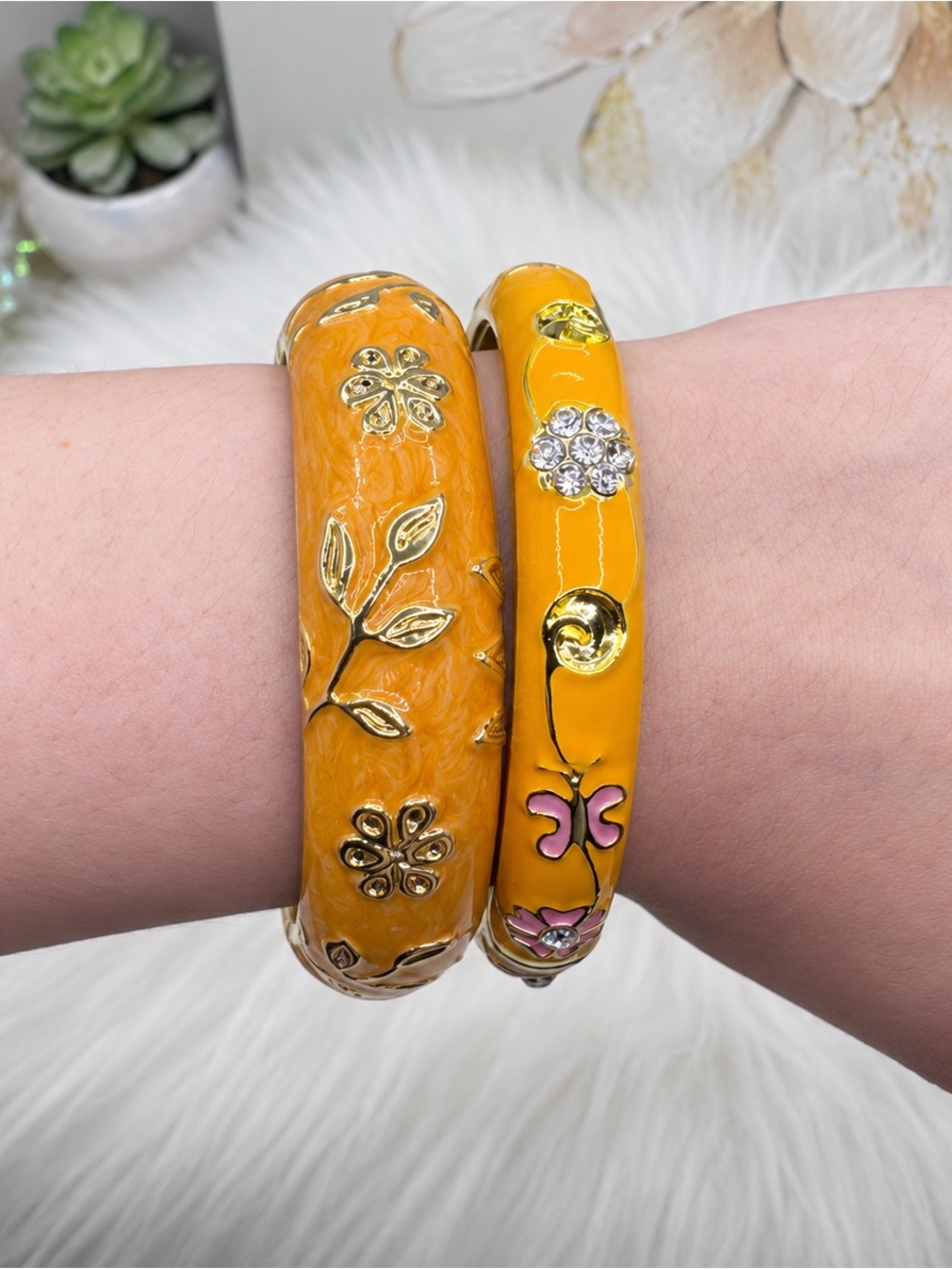Fall fest Orange Enamel Floral Gold Tone Hinged Bangle Bracelet Set of 2 - Picture 10 of 10